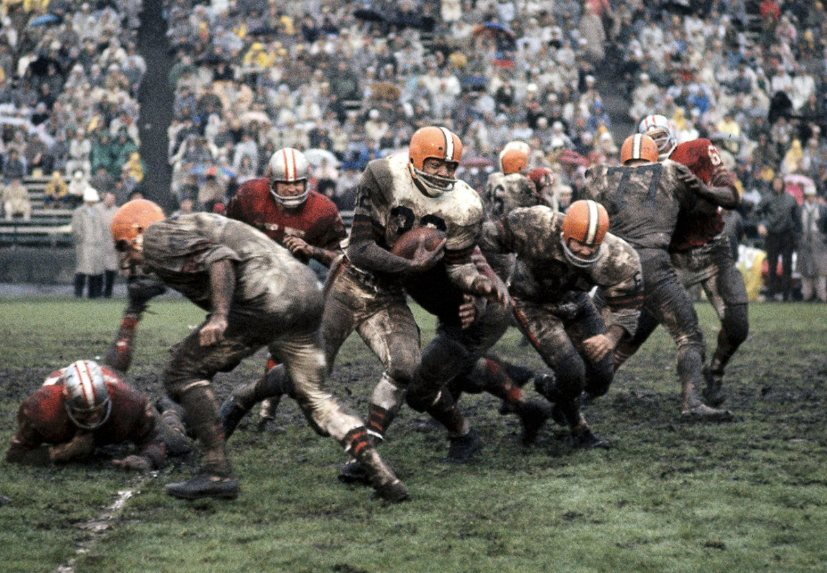 Jim Brown, Browns vs. 49ers, December 1962. 